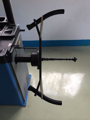 ISO 140RPM آلة موازنة الإطارات للدراجات النارية عالية الدقة